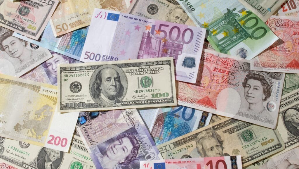 أسعار العملات في مصر اليوم الأربعاء 16 أبريل 2025