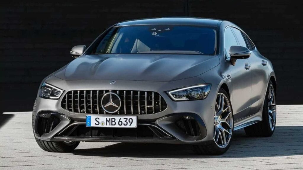 مرسيدس-بنز إيجيبت تطرح AMG GT كوبيه وG 63 الجديدة في مصر