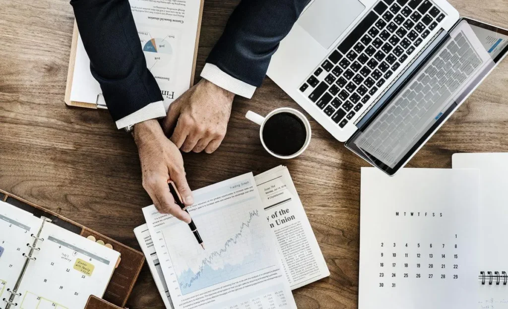 وزير الإسكان يُوجه بوضع خطة تنفيذية للاستراتيجية الوطنية للعمران والبناء الأخضر
