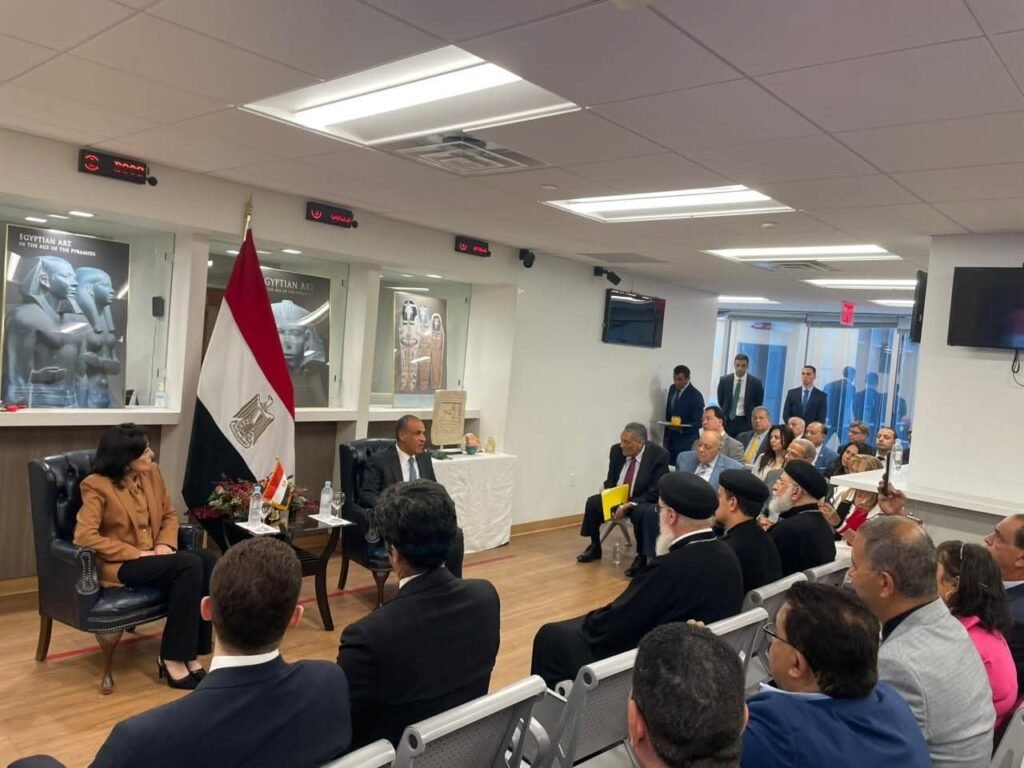 وزير الخارجية يشيد بدور الجالية المصرية في أمريكا ويستعرض مبادرات دعم المصريين بالخارج