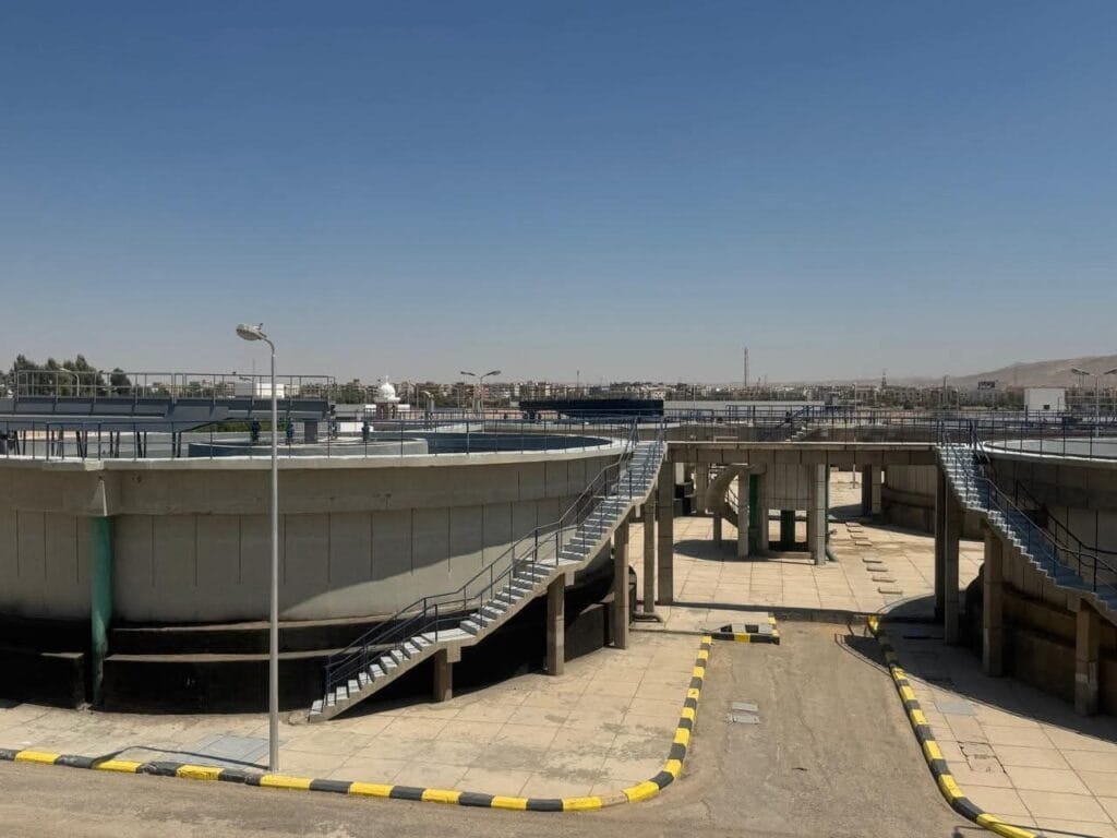 وزير الإسكان يتابع مشروعات التنمية السكنية والبنية الأساسية في مدن الصعيد