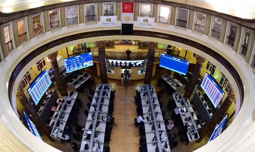 بورصة مصر تحقق إغلاقًا تاريخيًا بمكاسب 14.8% منذ بداية 2025