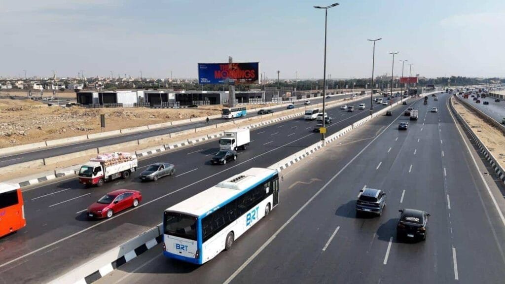 وزارة النقل تبدأ برنامجًا تدريبيًا مجانيًا لتأهيل سائقي الأتوبيسات والنقل الثقيل