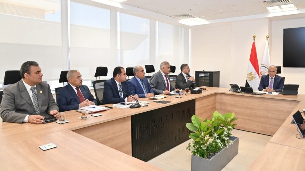 وزير الري يبحث سبل تعزيز التعاون المصري الهولندي في مجال الموارد المائية