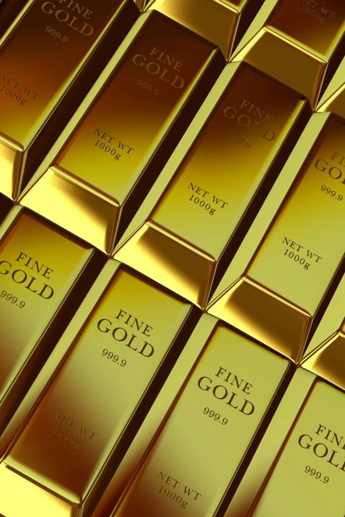 الذهب يغلق مرتفعًا عالميًا مع تزايد الرهانات على خفض الفائدة الأمريكية