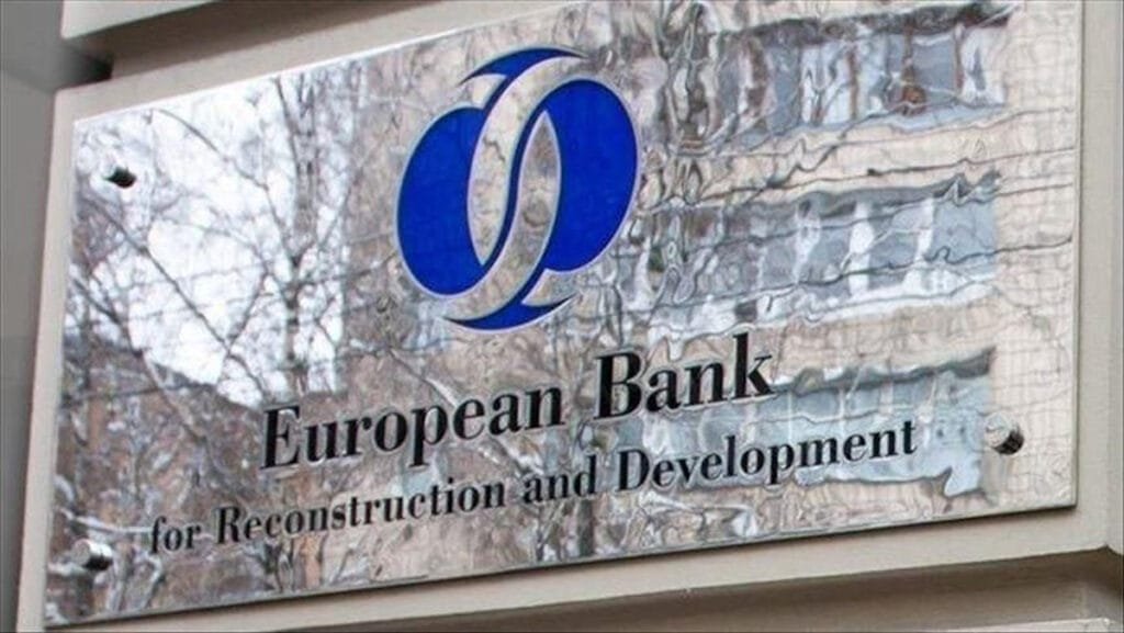 البنك الأوروبي للإعمار يضخ 74.1 مليون دولار لتمويل مزرعة رياح برأس غارب في مصر