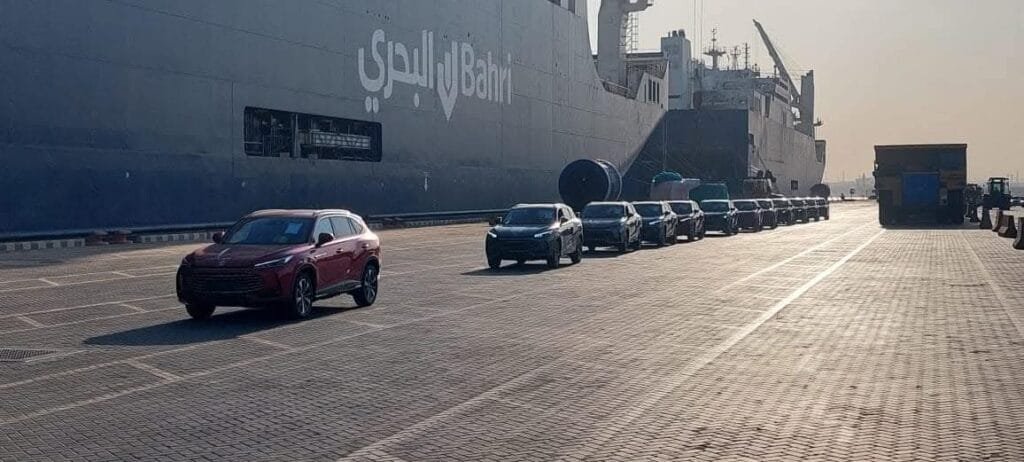 السخنة تنفذ أول ترانزيت مباشر للسيارات والأدبية تستقبل مكونات مشروع قومي للطاقة المتجددة10 سبتمبر 2025 - 5:52 مساءً