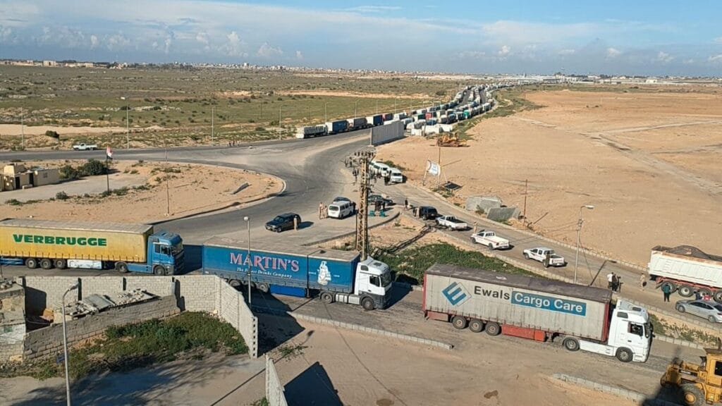 مجلس الوزراء يخصص أراضٍ في شمال سيناء لإنشاء مناطق لوجستية28 أكتوبر 2025 - 5:25 مساءً مجلس الوزراء يخصص أراضٍ في شمال سيناء لإنشاء مناطق لوجستية