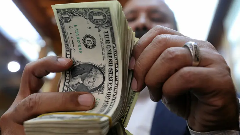 طفرة قياسية في تحويلات المصريين العاملين بالخارج خلال 8 أشهر من 202523 أكتوبر 2025 - 3:58 مساءً طفرة قياسية في تحويلات المصريين العاملين بالخارج خلال 8 أشهر من 2025