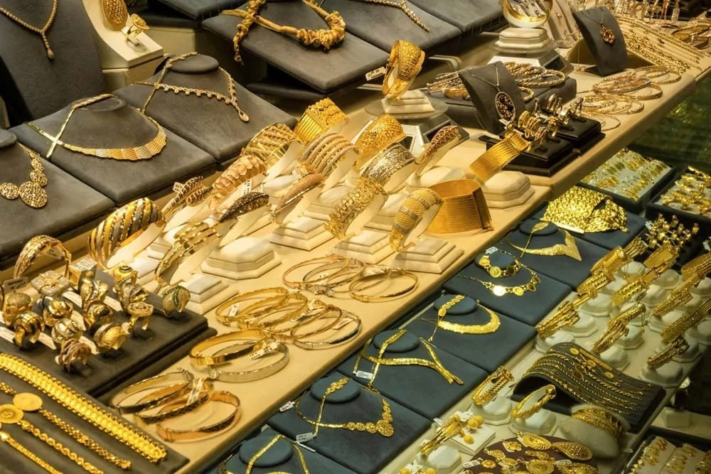 الذهب يخسر 50 جنيهًا للجرام في السوق المصرية مساء اليوم29 أكتوبر 2025 - 8:17 مساءً الذهب يخسر 50 جنيهًا للجرام في السوق المصرية مساء اليوم