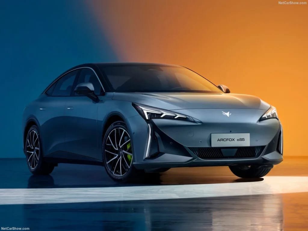 أسعار ومواصفات طرازات «أرك فوكس» الجديدة في مصر30 أكتوبر 2025 - 10:55 صباحًا أسعار ومواصفات طرازات «أرك فوكس» الجديدة في مصر