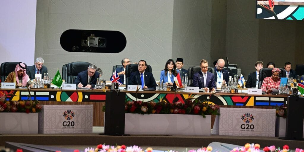 رئيس الوزراء يمثل الرئيس السيسي في افتتاح قمة العشرين بجنوب أفريقيا22 نوفمبر 2025 - 11:44 صباحًا رئيس الوزراء يمثل الرئيس السيسي في افتتاح قمة العشرين بجنوب أفريقيا