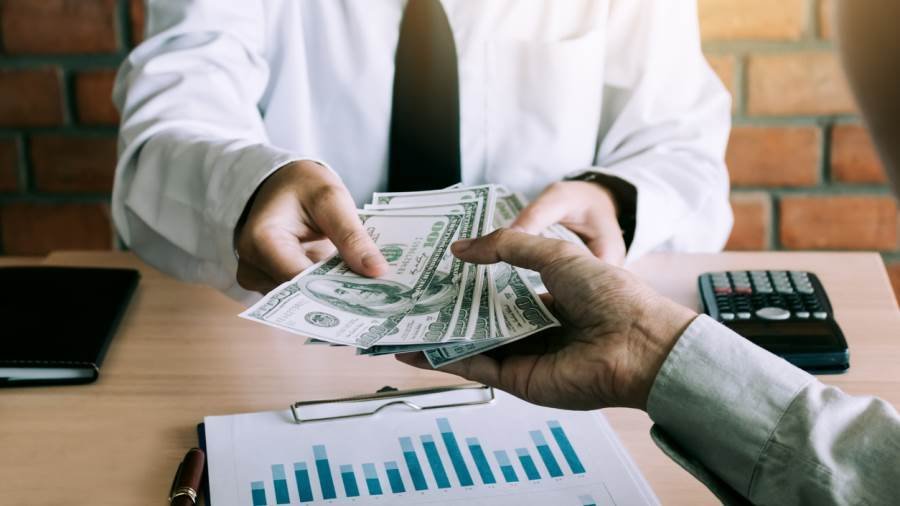 دعم المشروعات الصغيرة والمتناهية الصغر في مختلف المحافظات بـ 300 مليون جنيه16 ديسمبر 2025 - 11:30 صباحًا دعم المشروعات الصغيرة والمتناهية الصغر في مختلف المحافظات بـ 300 مليون جنيه