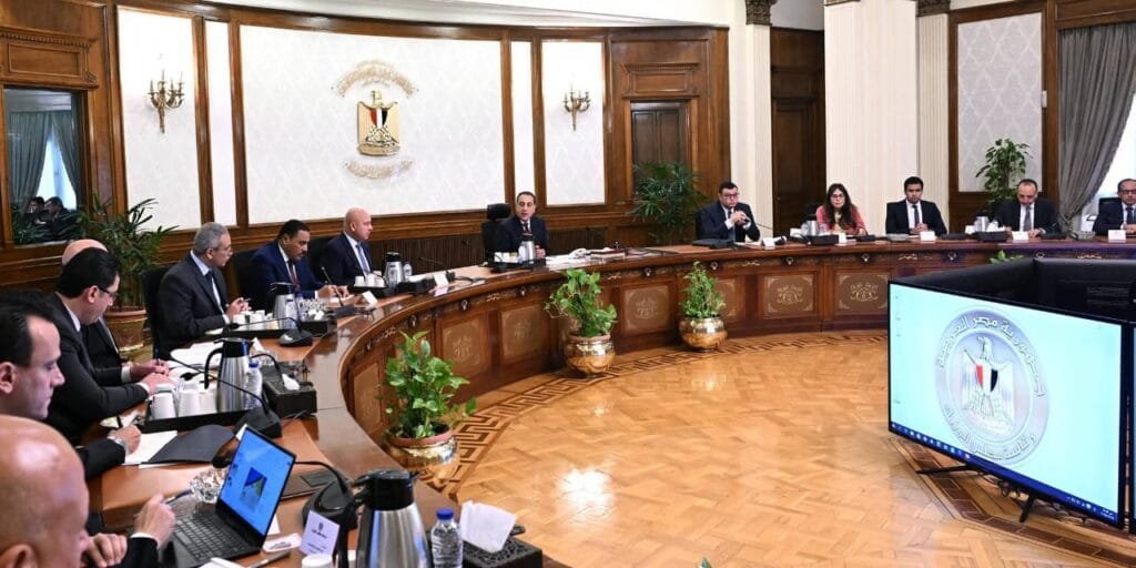 رئيس الوزراء: مشروعات «رأس الحكمة» ترفع مستوى معيشة أهالي مطروح وتوفر آلاف فرص العمل