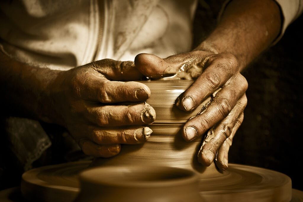 تمويلات لدعم المشروعات الحرفية في قنا منذ 2014 حتى 2025 تصل إلى 2.7 مليار جنيه15 ديسمبر 2025 - 11:10 صباحًا تمويلات لدعم المشروعات الحرفية في قنا منذ 2014 حتى 2025 تصل إلى 2.7 مليار جنيه