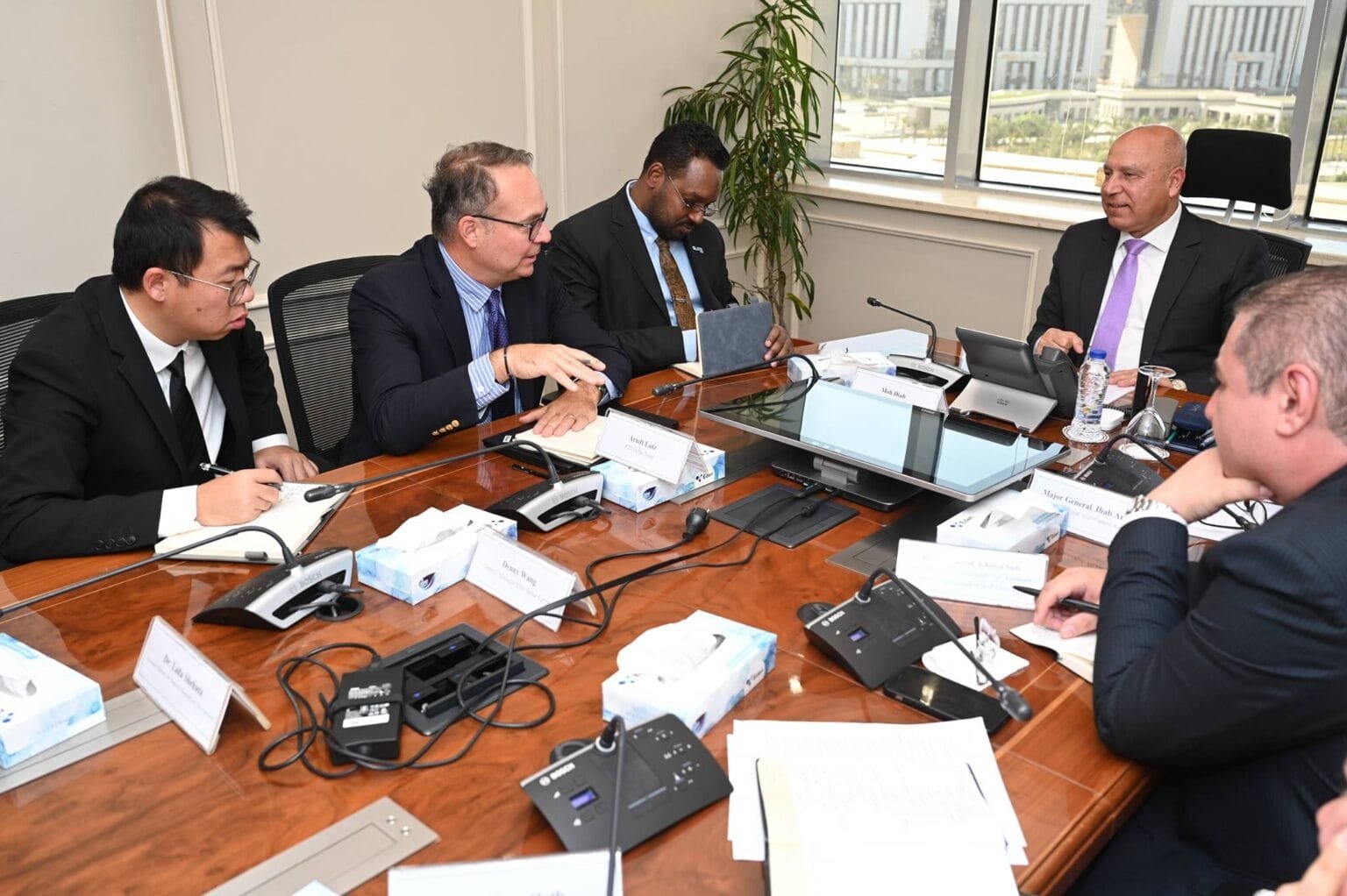 شراكة صينية لتوطين صناعة الطاقة الشمسية في مصر باستثمارات 116 مليون دولار