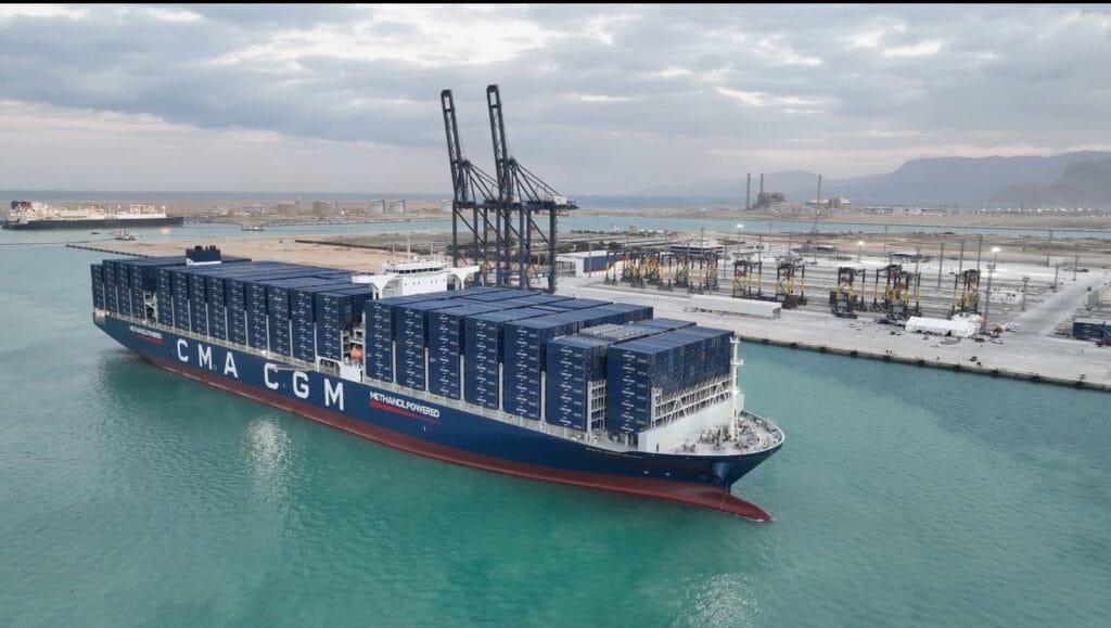 ميناء السخنة يطلق محطة حاويات جديدة بطاقة 1.7 مليون وحدة سنويًا
