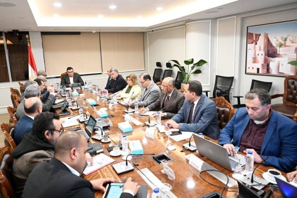 وزير الإسكان: "حياة كريمة" تساهم في تحسين البنية التحتية لـ 917 قرية بمختلف أنحاء مصر