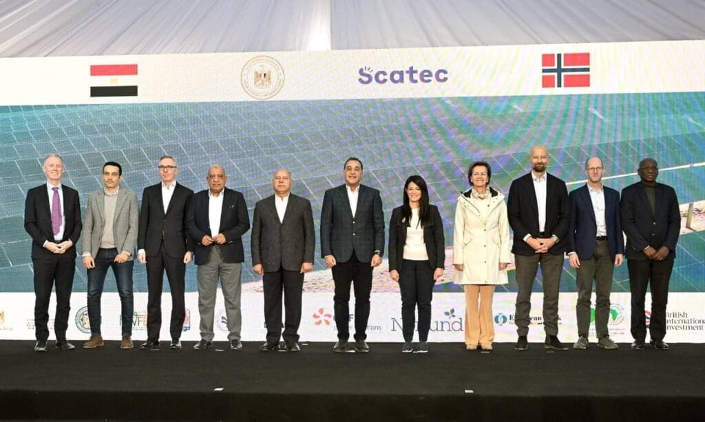 توقيع اتفاقيات تمويل مشروع «ڤالي للطاقة المستدامة» باستثمارات 1.8 مليار دولار12 يناير 2026 - 2:29 مساءً توقيع اتفاقيات تمويل مشروع «ڤالي للطاقة المستدامة» باستثمارات 1.8 مليار دولار