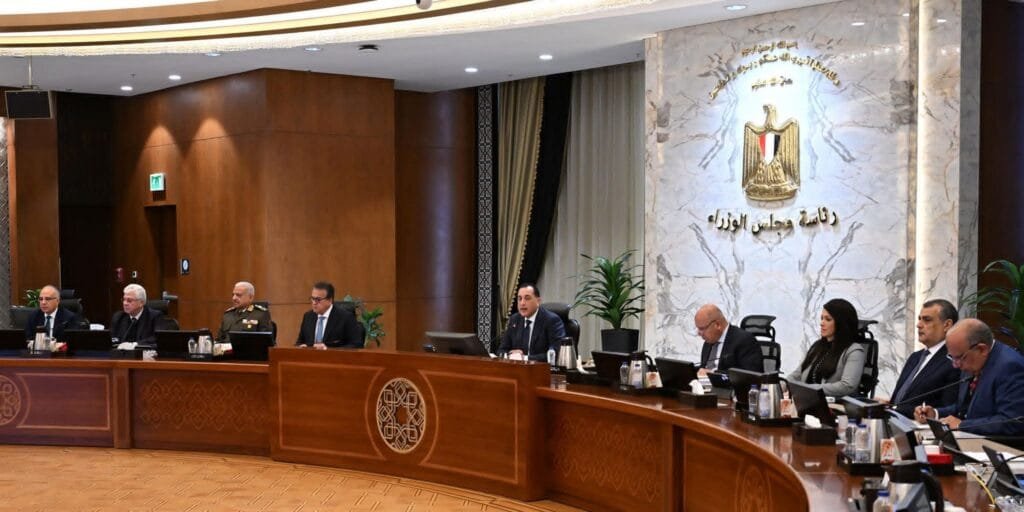 توسيع وتطوير مبادرة دعم القطاعات الصناعية ذات الأولوية بفائدة 15%