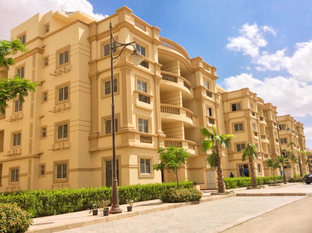 تراجع أسعار العقارات بين نفى طلعت مصطفى وتأكيدات المحللين .. أيهما ترجح؟1 فبراير 2026 - 2:58 مساءً «طلعت مصطفى» يؤكد استحالة الهبوط.. هل يواجه سوق العقارات المصري حتمية انخفاض الأسعار؟