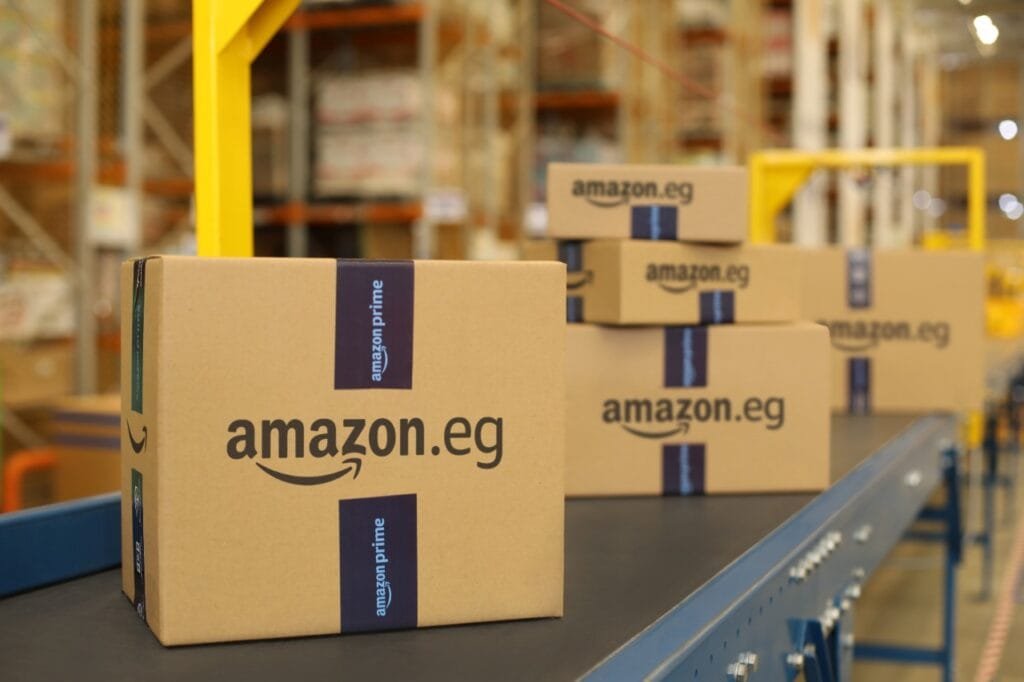 «أمازون» تسجل أسوأ سلسلة خسائر منذ 2006 وتفقد 450 مليار دولار من قيمتها17 فبراير 2026 - 11:34 مساءً «أمازون» تسجل أسوأ سلسلة خسائر منذ 2006 وتفقد 450 مليار دولار من قيمتها