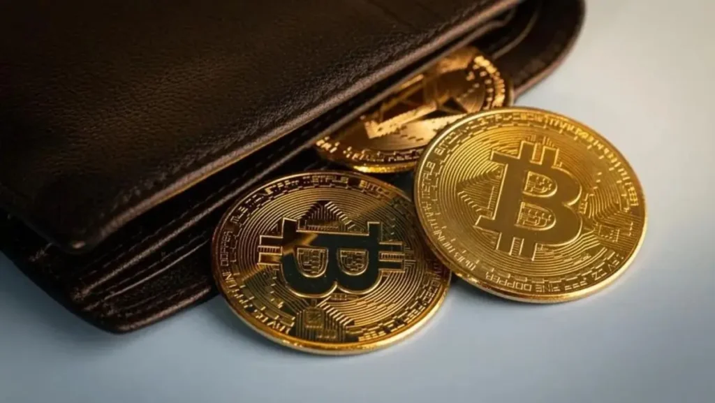 بيتكوين تتراجع قرب 68 ألف دولار وسط حذر المستثمرين من المخاطر