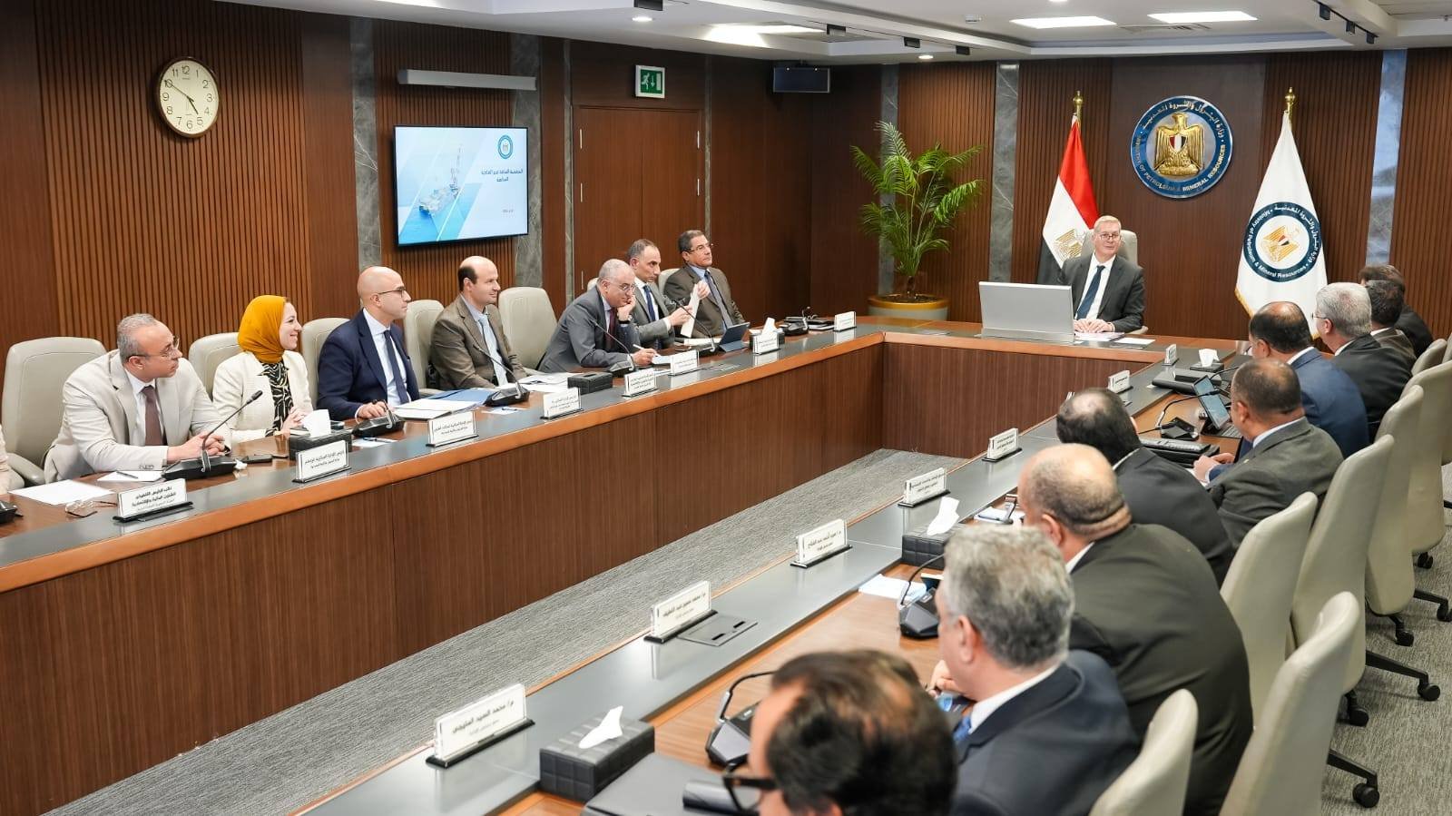 "خدمات البترول البحرية" توقّع عقوداً بـ 310 ملايين دولار في 2025