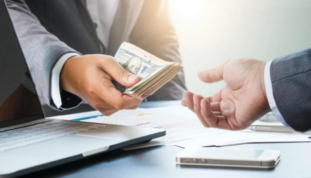 البنك التجاري الدولي: نمو القروض 40% في 2025 وثقة الشركات في السوق تعود تدريجيًا