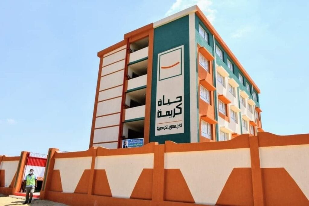 الحكومة تخصص 15 مليار جنيه إضافية لإنهاء المرحلة الأولى من “حياة كريمة”25 فبراير 2026 - 4:46 مساءً الحكومة تخصص 15 مليار جنيه إضافية لإنهاء المرحلة الأولى من "حياة كريمة"