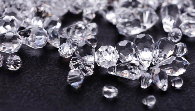 شلل في تجارة الألماس بين دبي والهند.. الحرب تعطل “شريان” الأحجار الكريمة8 مارس 2026 - 8:55 مساءً شلل في تجارة الألماس بين دبي والهند.. والحرب تعطل "شريان" الأحجار الكريمة