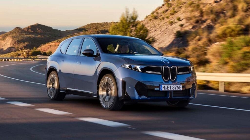 بي إم دبليو تكشف عن طراز IX3 موديل 2027 الجديد SUV كهربائي فائق الأداء4 مارس 2026 - 7:04 مساءً بي إم دبليو تكشف عن طراز IX3 موديل 2027 الجديد SUV كهربائي فائق الأداء