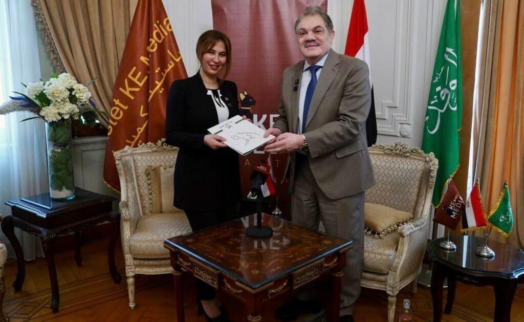 "باستيت كميديا" مستشاراً سياسياً وإعلامياً لـ"حزب الوفد".. وقصواء الخلالي: "نعتز بتاريخ بيت الأمة"